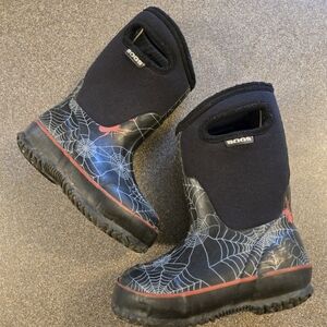 Bogs Youth Winter Rain Snow Boots Classic High Spiders Waterproof -30 Size 9